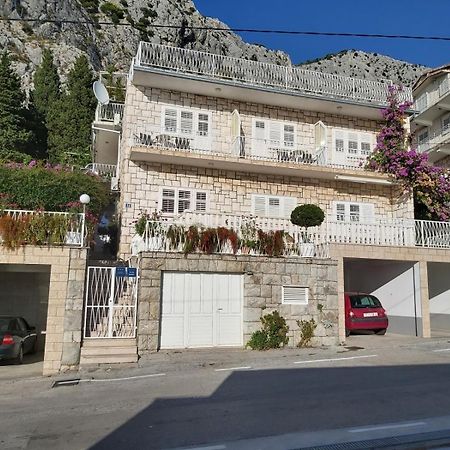 Apartment Borak Omiš Exterior foto