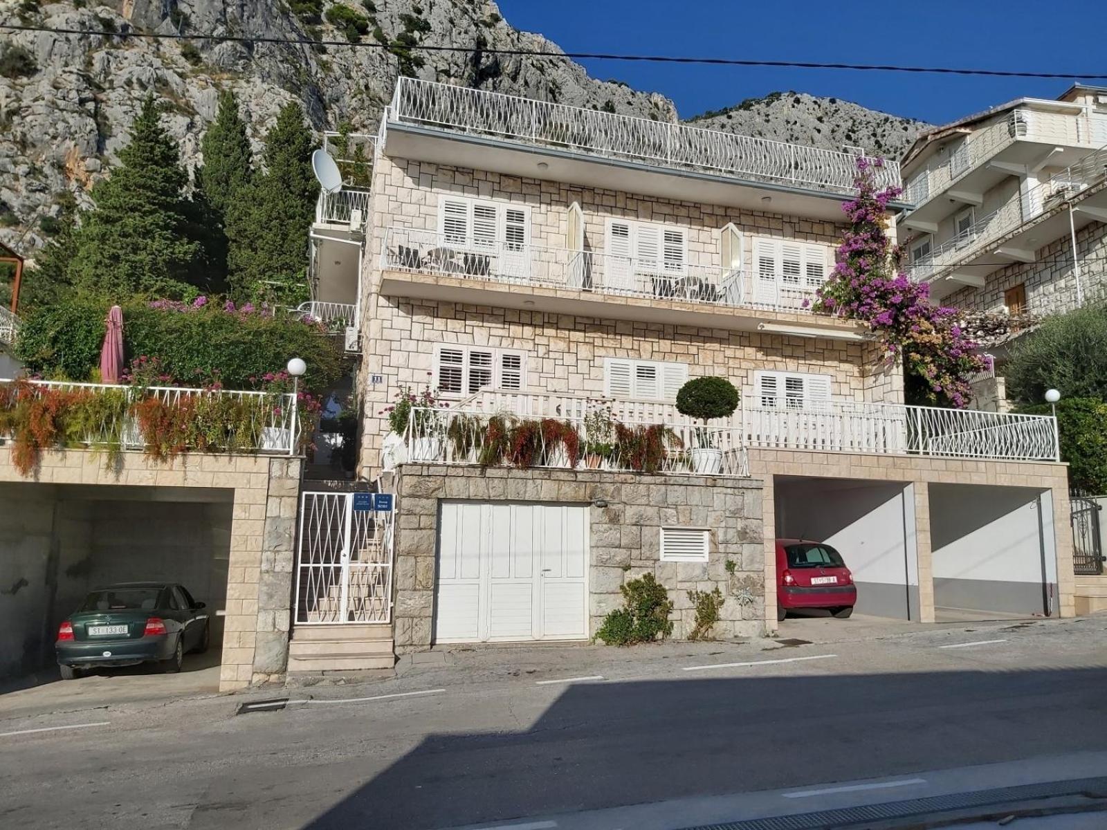 Apartment Borak Omiš Exterior foto